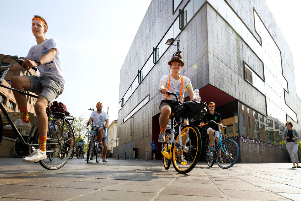 Cycling through the city. Photo | Bart van Overbeeke