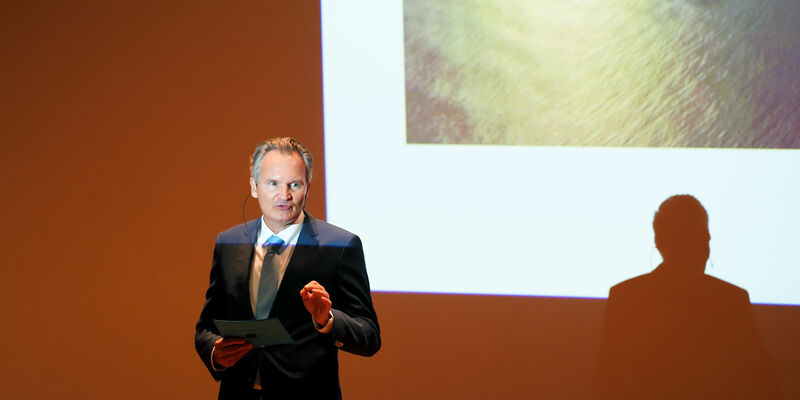 Robert-Jan Smits tijdens de opening van het Academisch Jaar aan de TU/e op 3 september. Foto | Bart van Overbeeke