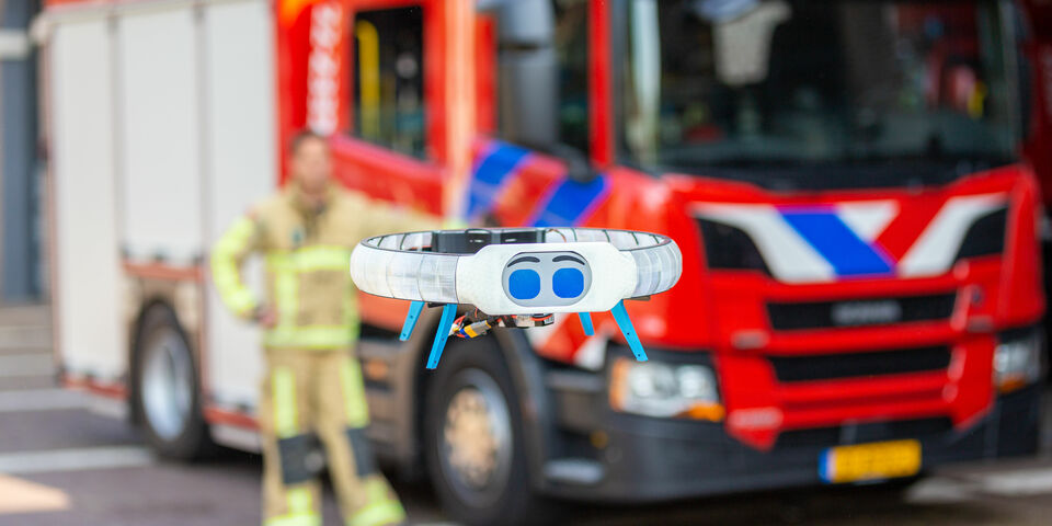 Blue Jay en de brandweer. Foto | Rien Boonstoppel