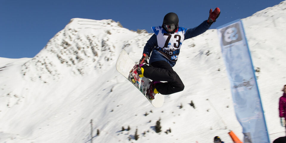 Cas van Wezel wint zilver bij het onderdeel Big Air. Foto | Richard Hulshof