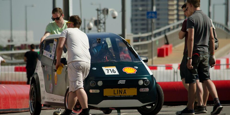 TU/ecomotive met 'lijvige Lina' niet competitief in Londen