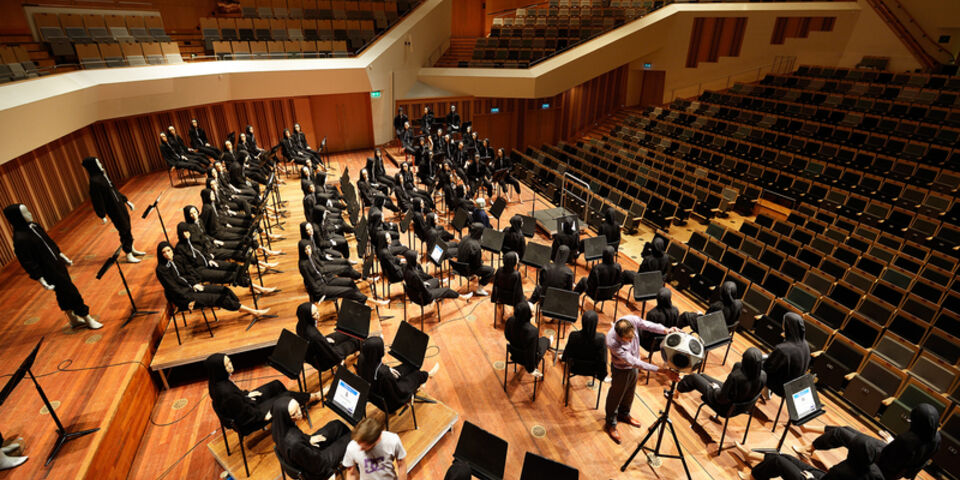 De eerdere testen met paspoppen in het Muziekgebouw. Archieffoto | Bart van Overbeeke