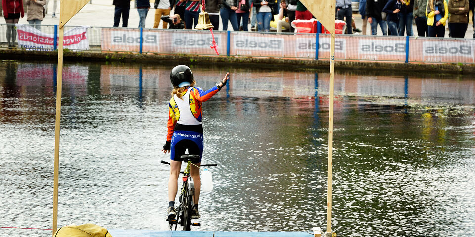 Te Land, ter Zee en het Kanaal. Foto | Bart van Overbeeke